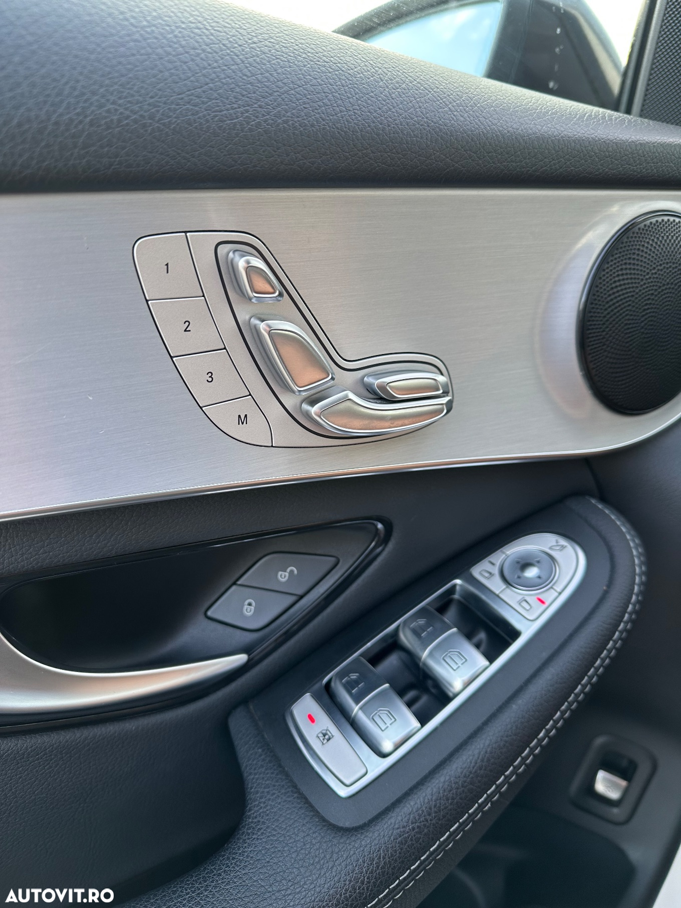 Mercedes-Benz GLC Coupe 200 d 4Matic 9G-TRONIC AMG Line Plus - 24