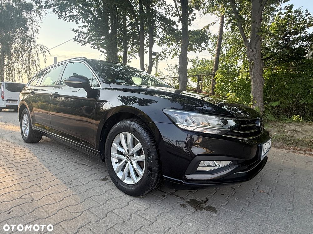 Volkswagen Passat 1.5 TSI EVO Business DSG - 1