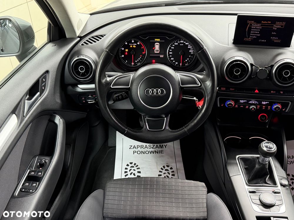 Audi A3 Sportback 1.4 TFSI Ambiente - 23