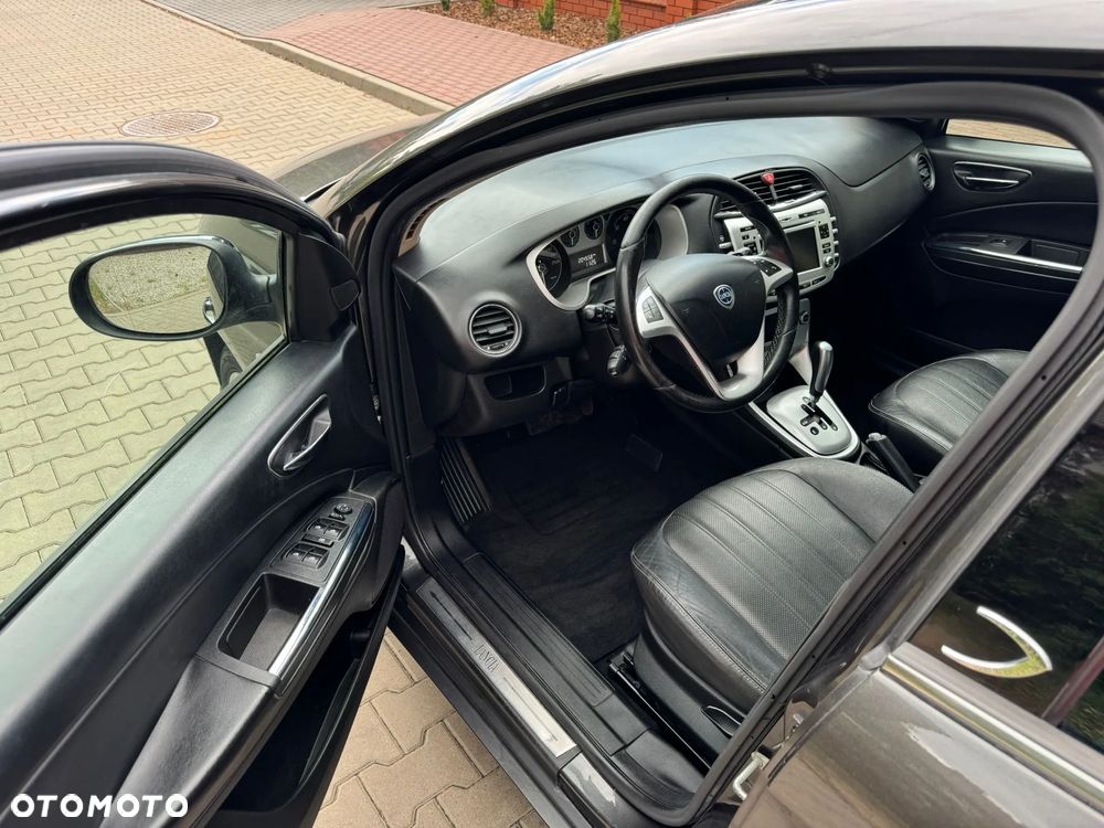 Lancia Delta 1.6 MJ Oro Selectronic - 16