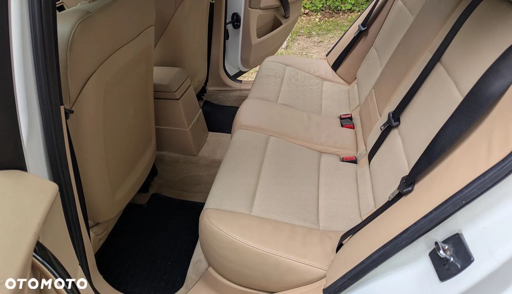 BMW X3 xDrive18d - 8