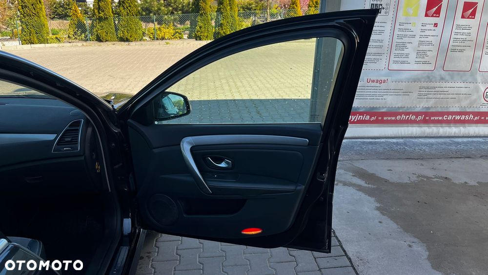Renault Laguna 2.0 DCi FAP GT - 25
