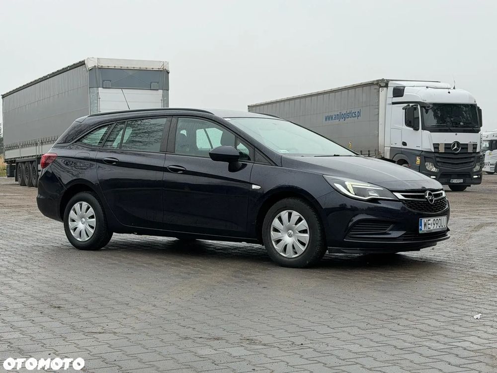 Opel Astra 1.6 CDTI Enjoy - 25