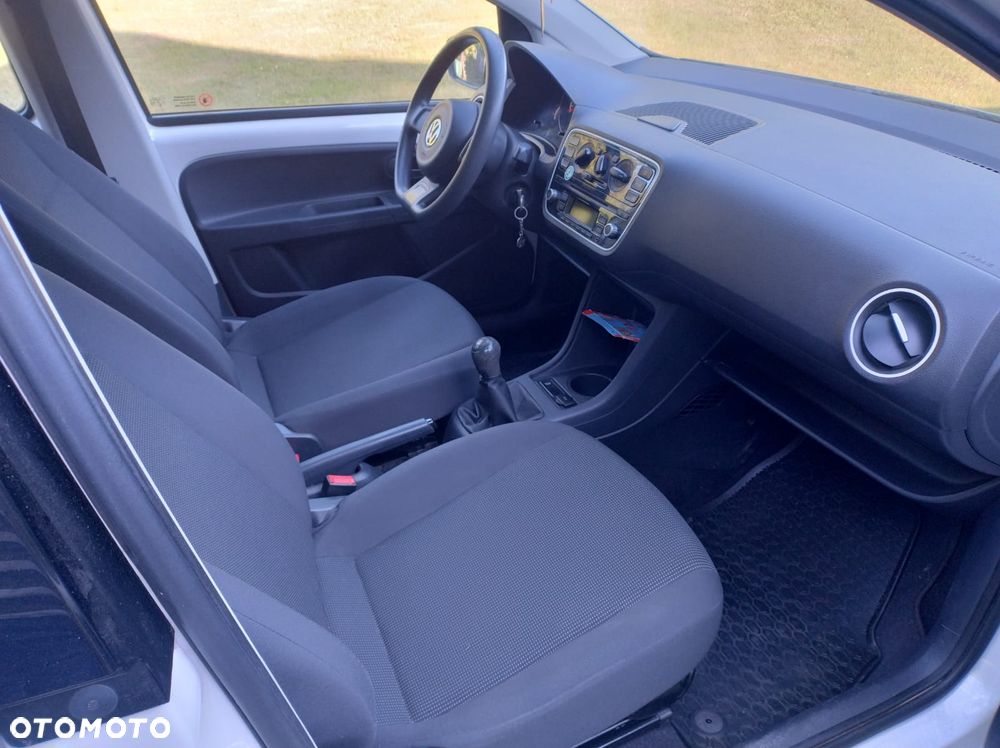 Volkswagen up! - 9
