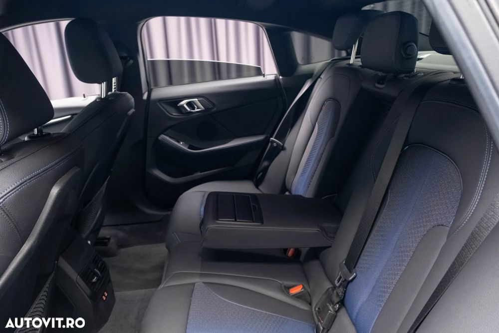 BMW Seria 2 218i Aut. M Sport - 29