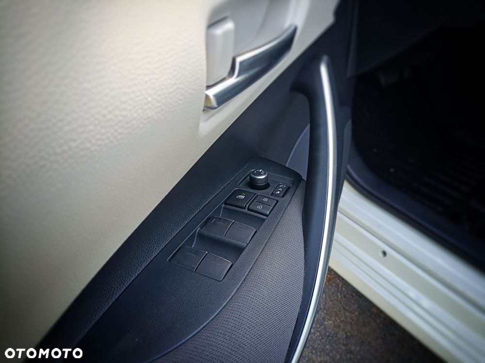 Toyota Corolla 1.8 Hybrid Comfort - 7