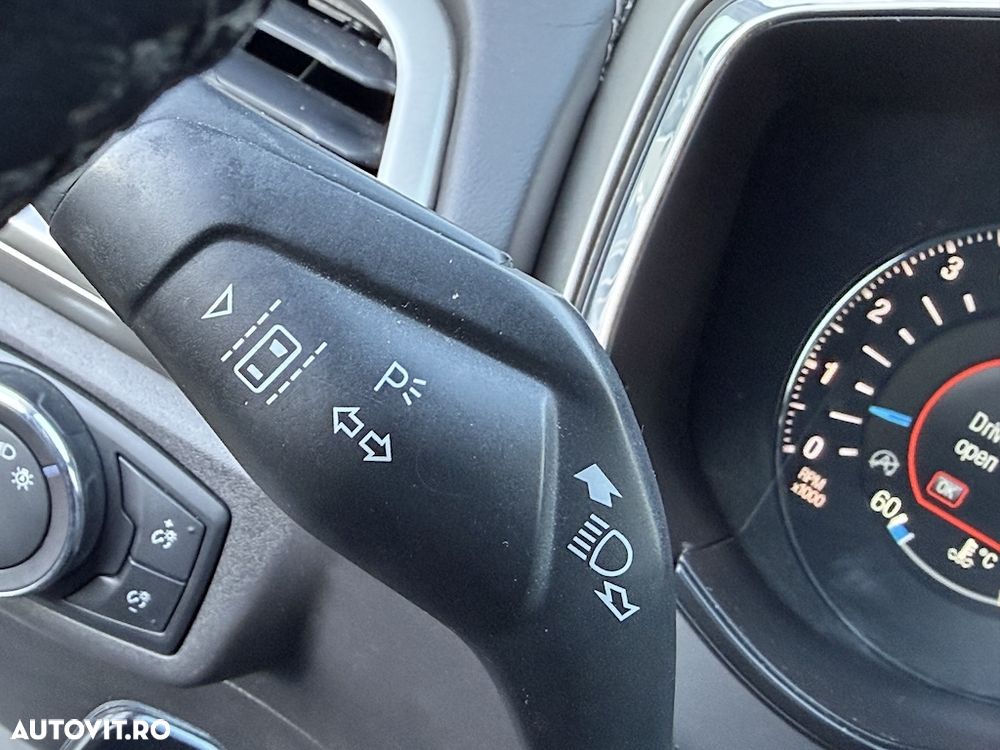 Ford Mondeo 2.0 TDCI PowerShift Business - 13