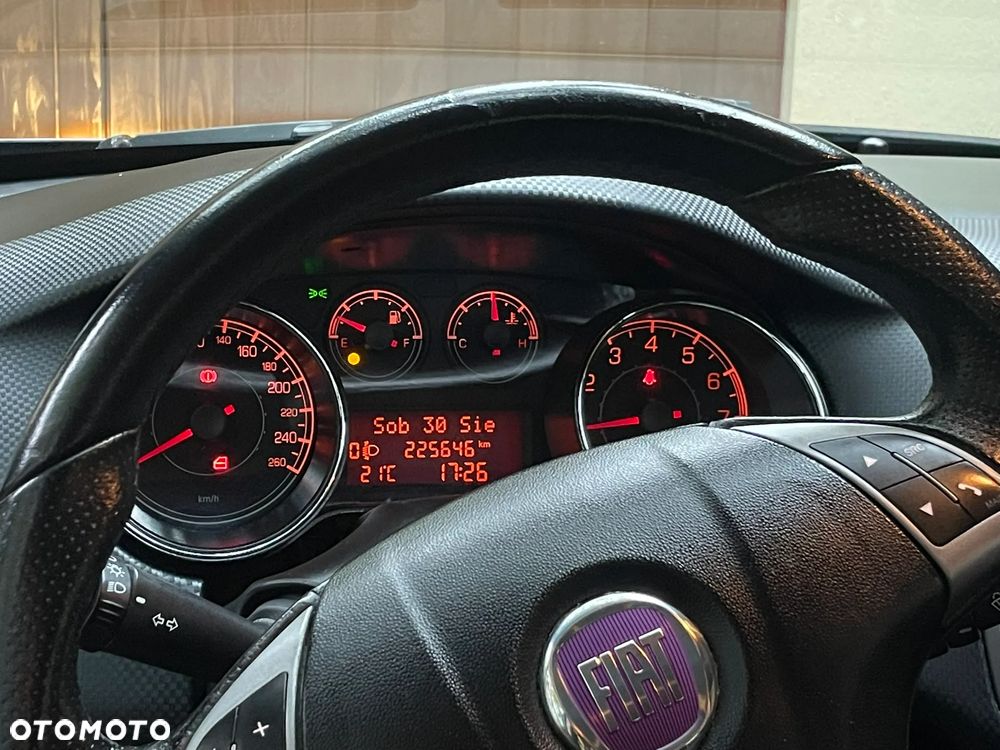 Fiat Bravo 1.4 T-Jet 16V Dynamic - 23