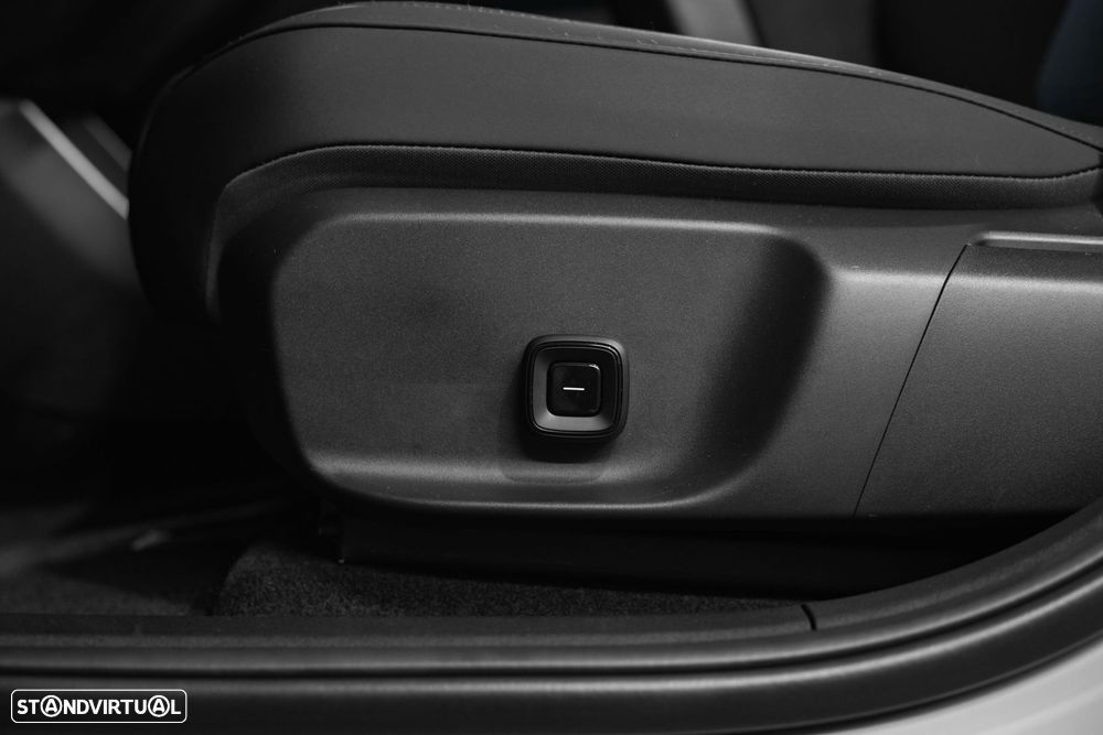 Volvo EX30 69 kWh Twin Motor Ultra - 32