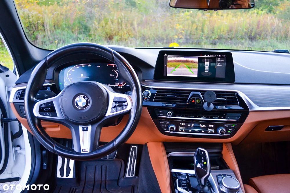 BMW Seria 5 530i xDrive M Sport sport - 14