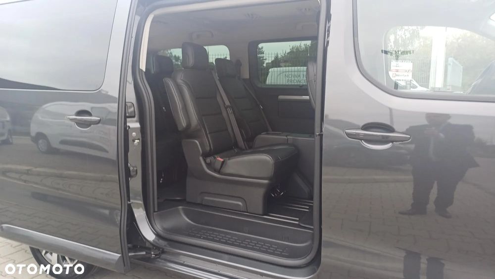 Toyota Proace Verso 2.0 D4-D Long VIP - 11