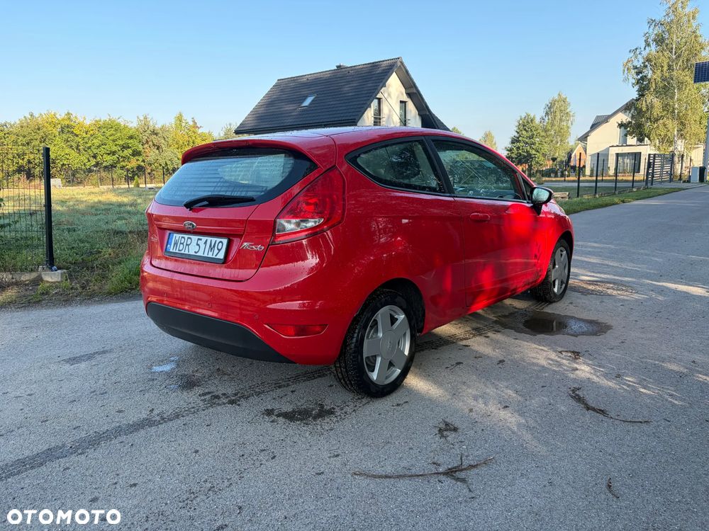 Ford Fiesta 1.25 Ambiente EU5 - 4