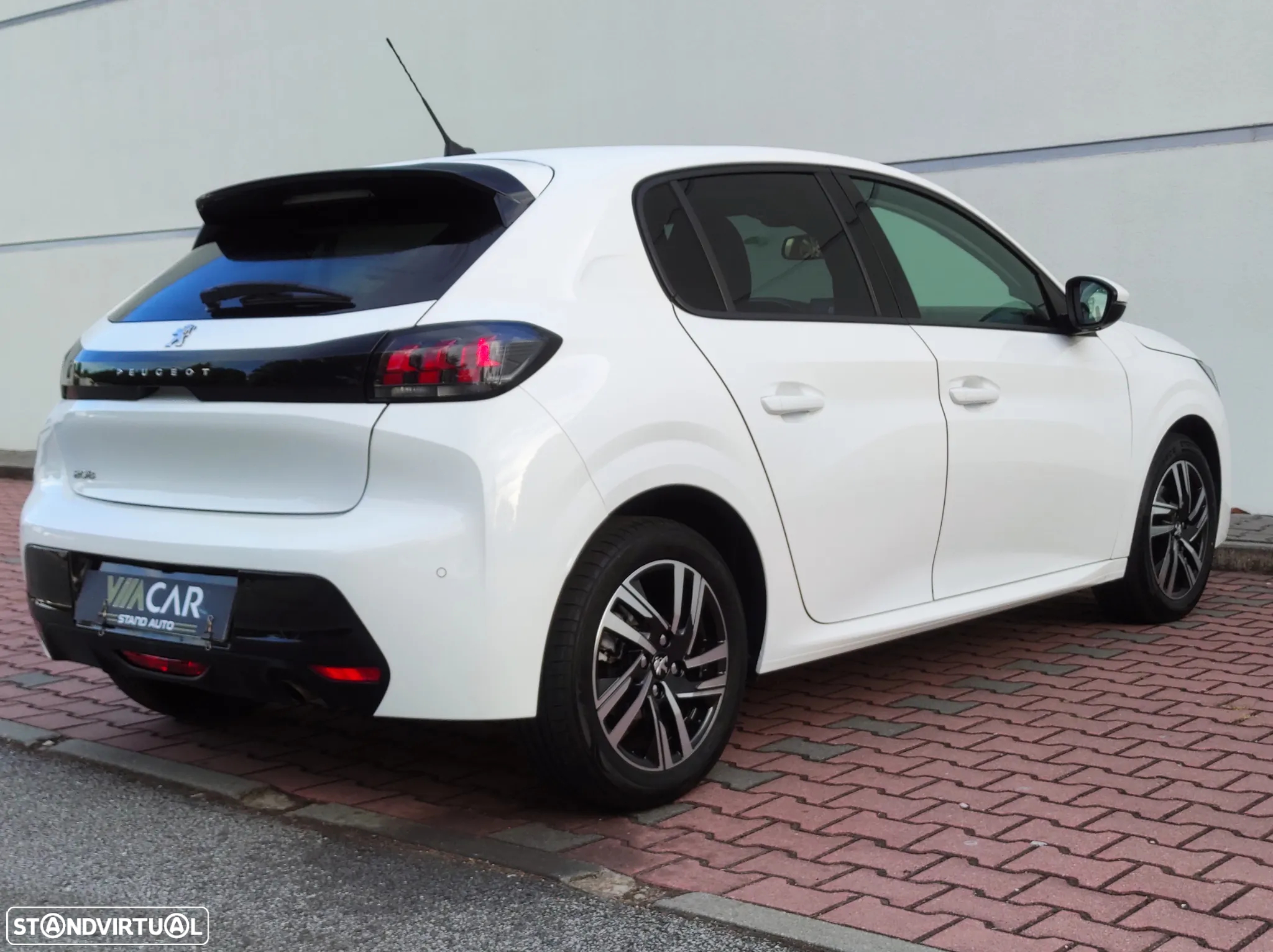 Peugeot 208 1.2 PureTech Allure Pack - 12