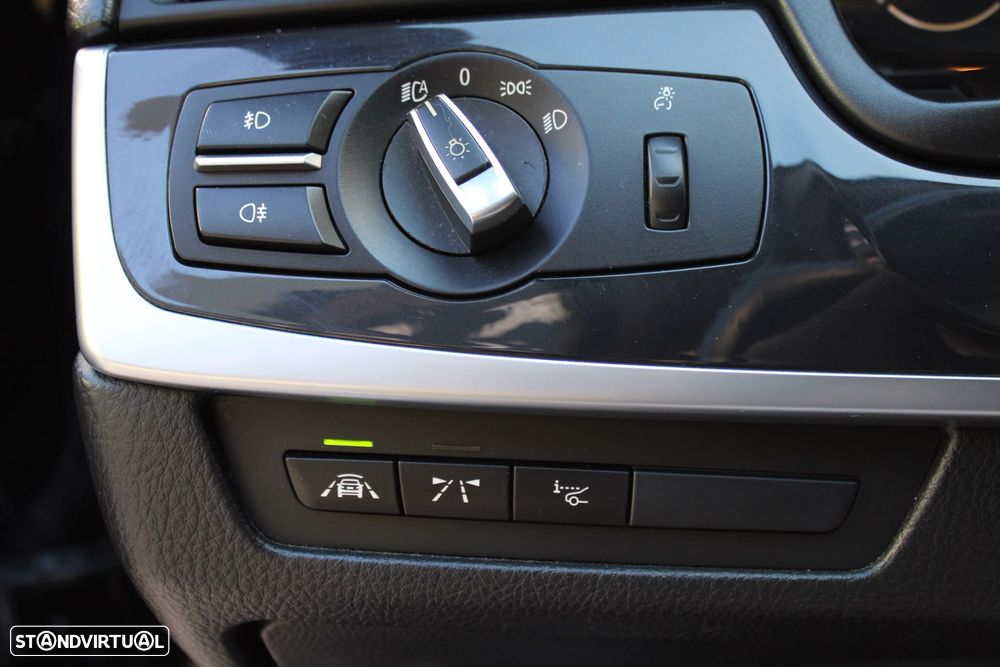 BMW 520 d Luxury Line - 14