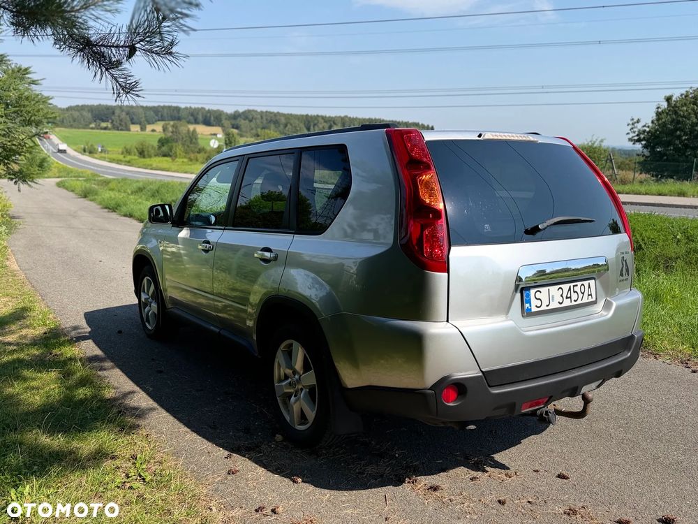 Nissan X-Trail 2.0 dCi 4x4 DPF SE - 27