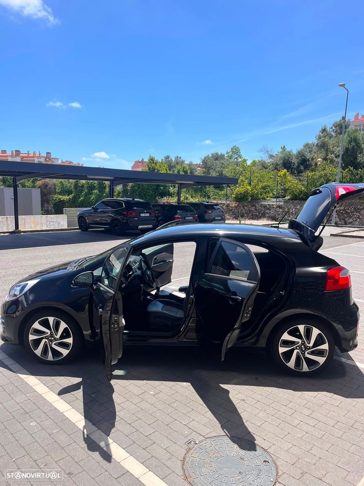 Kia Rio 1.1 CRDi Uniq - 5