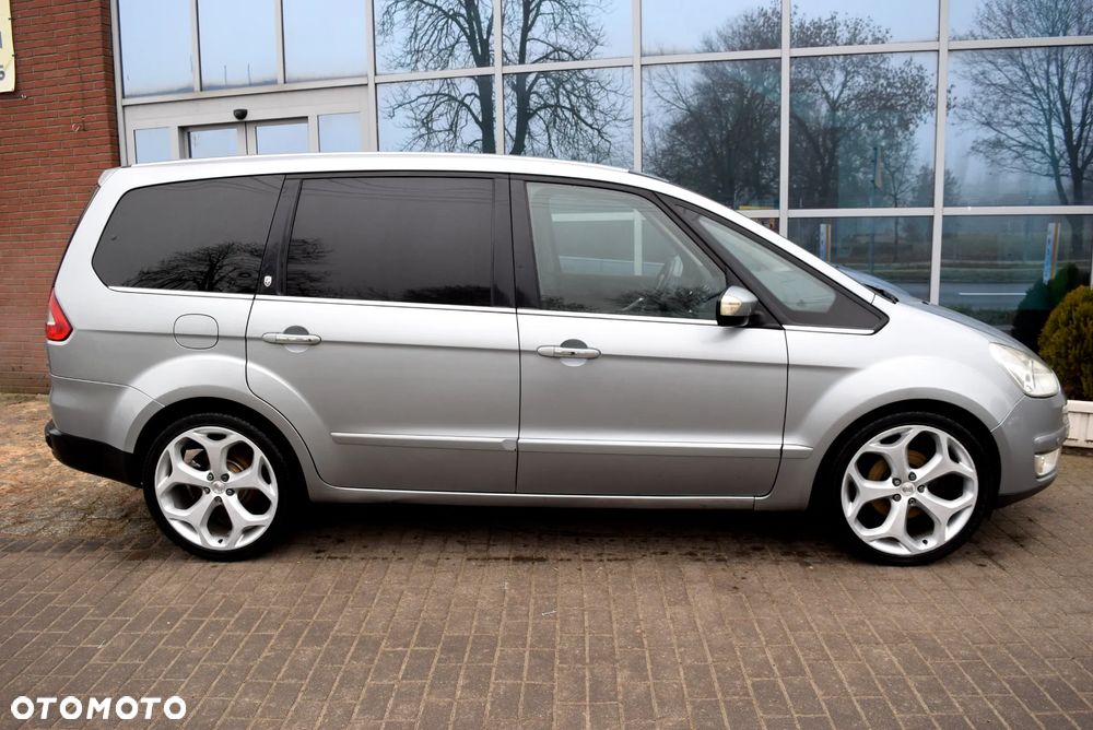 Ford Galaxy 2.0 TDCi Ghia - 12