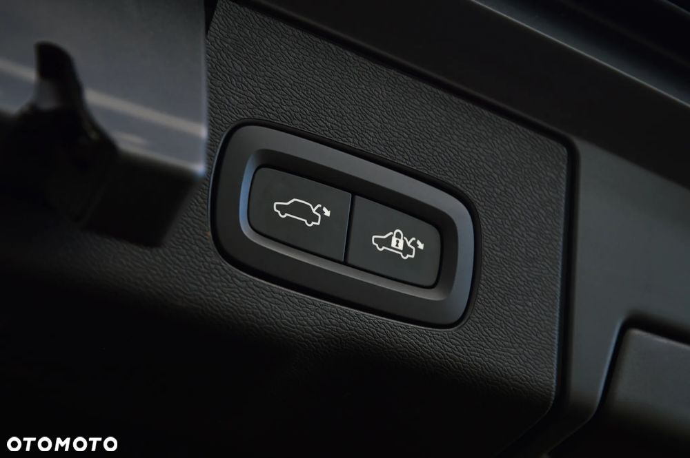 Volvo XC 60 B4 D Geartronic Momentum - 14