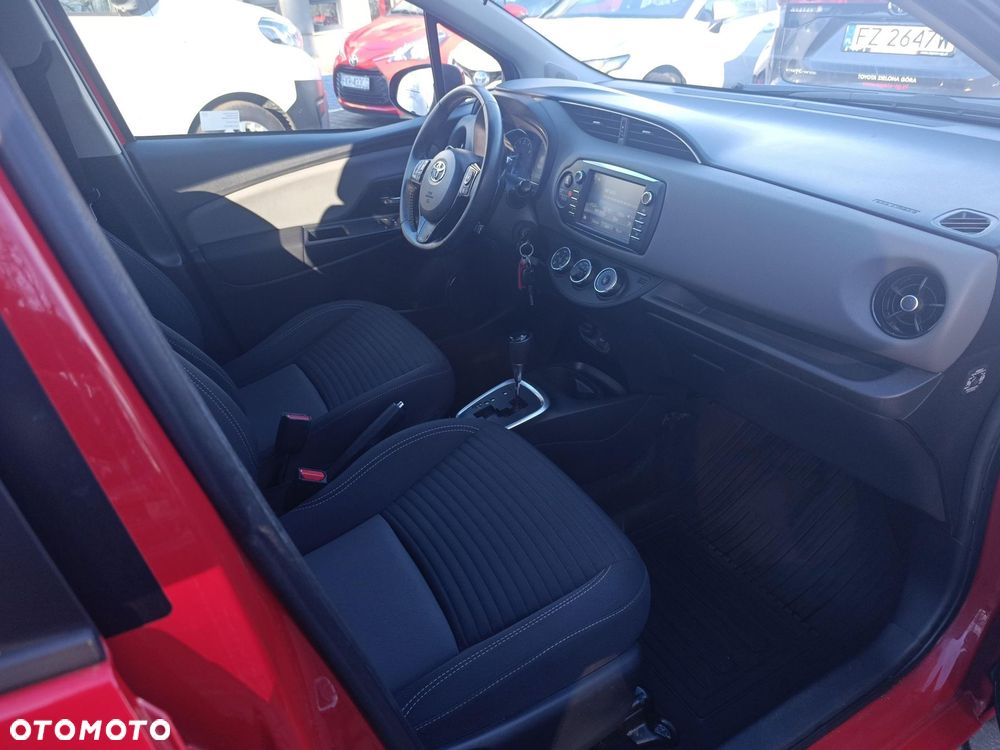 Toyota Yaris 1.5 Premium CVT - 18