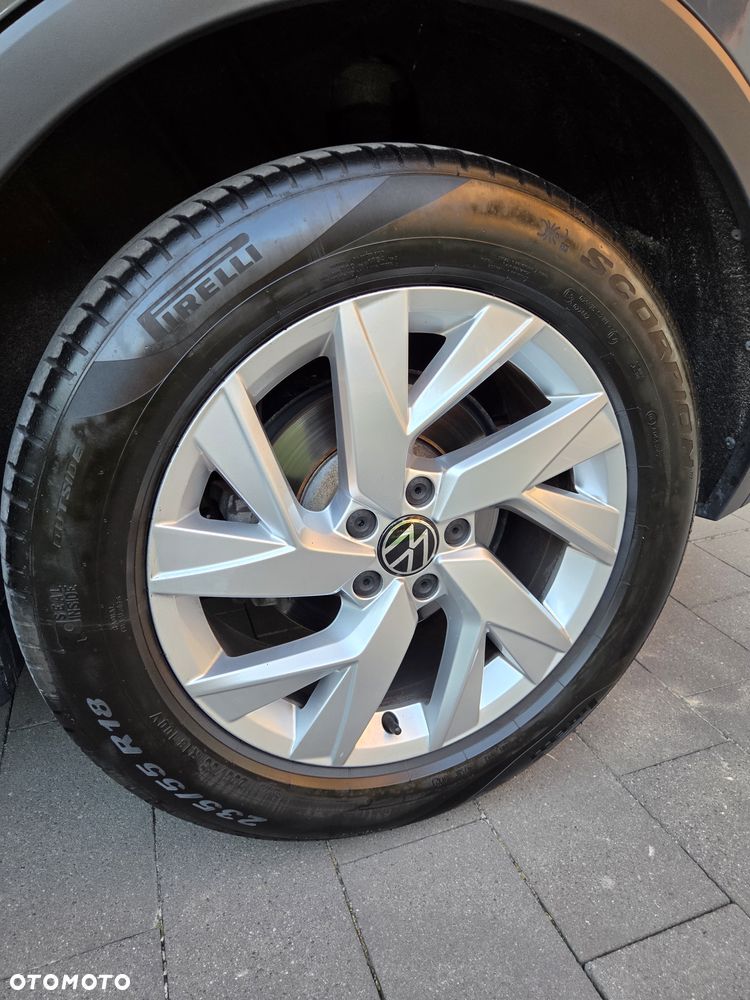 Volkswagen Tiguan - 30