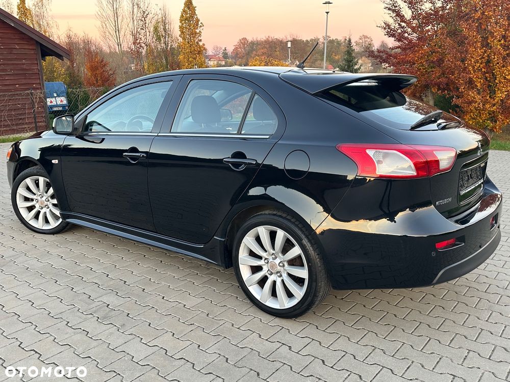 Mitsubishi Lancer 1.8 Intense - 10