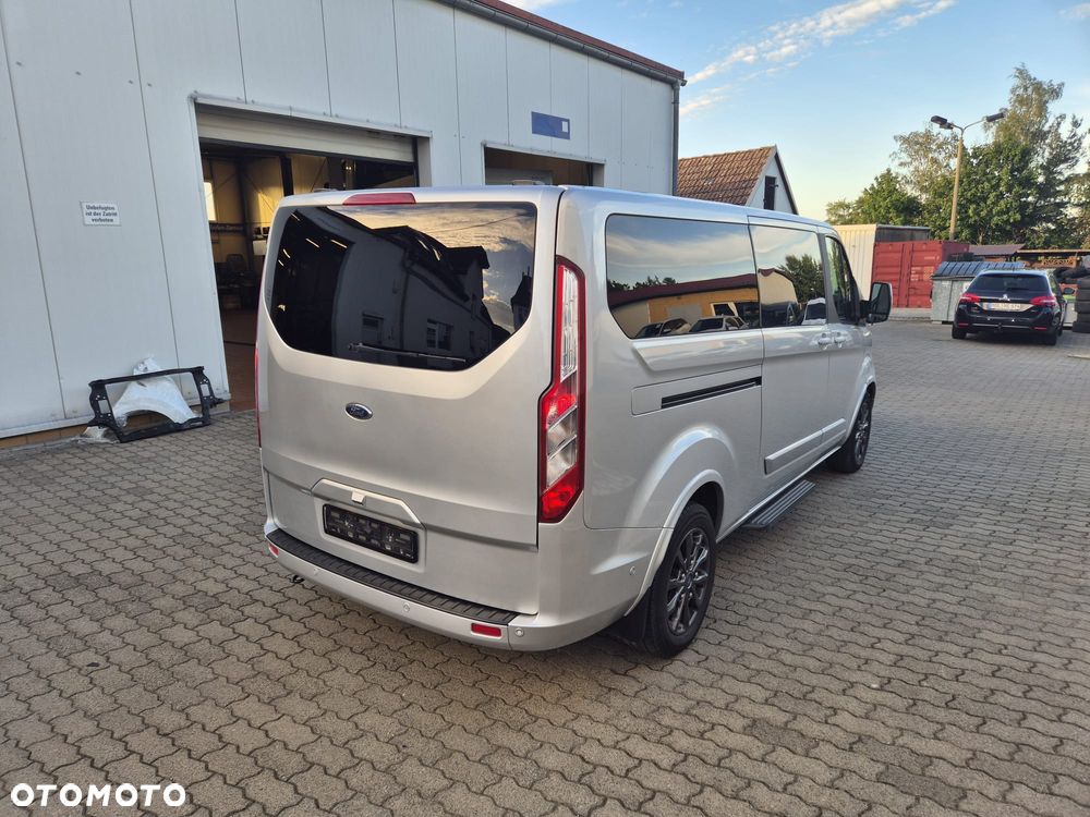 Ford Tourneo Custom 320 L2H1 VA Autm Titanium X - 4