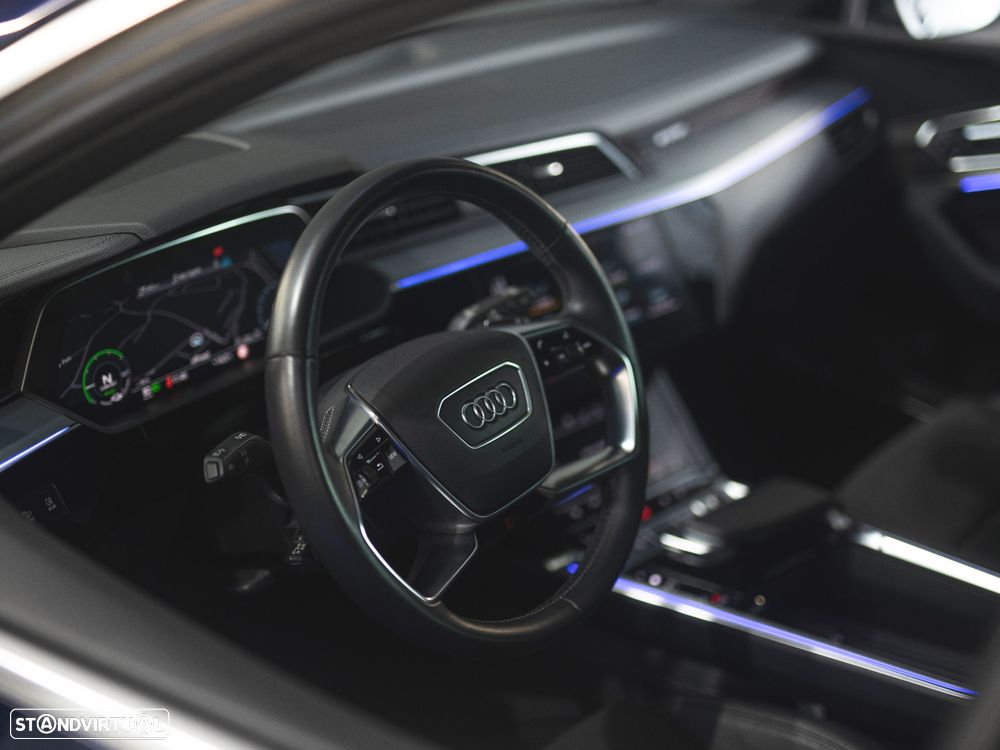 Audi e-tron 55 quattro S line - 19