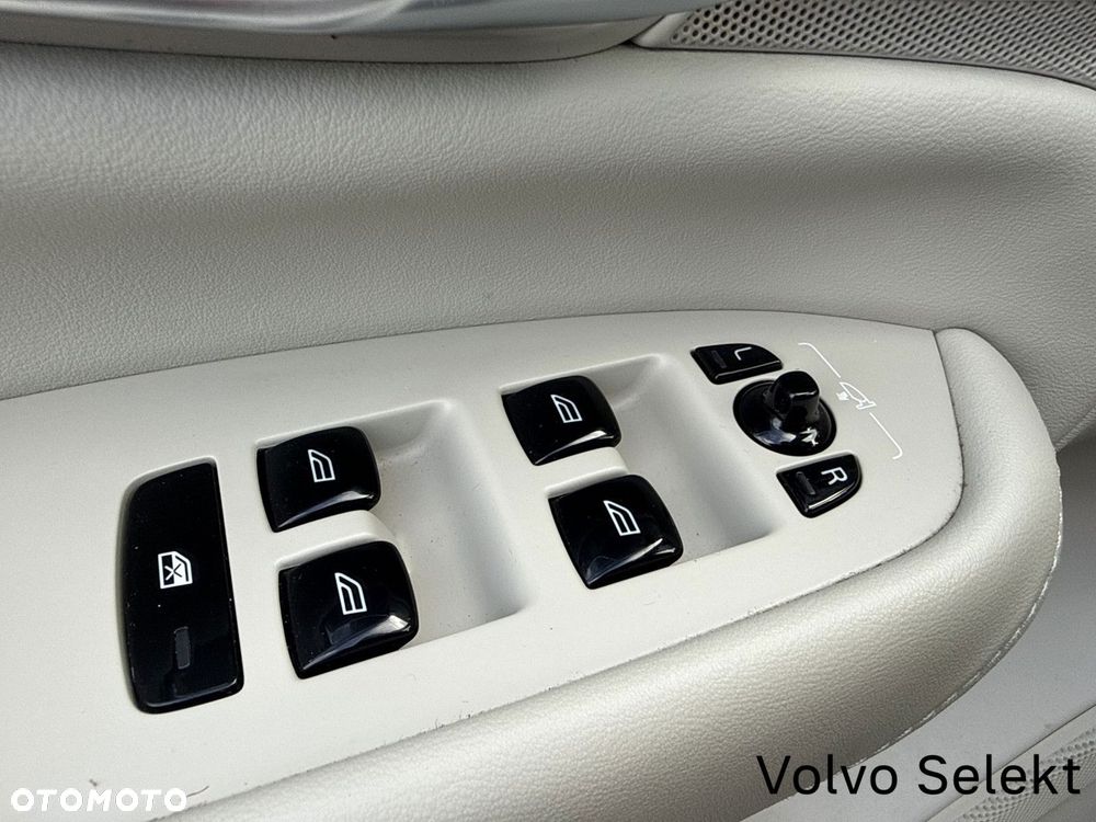 Volvo XC 90 - 20