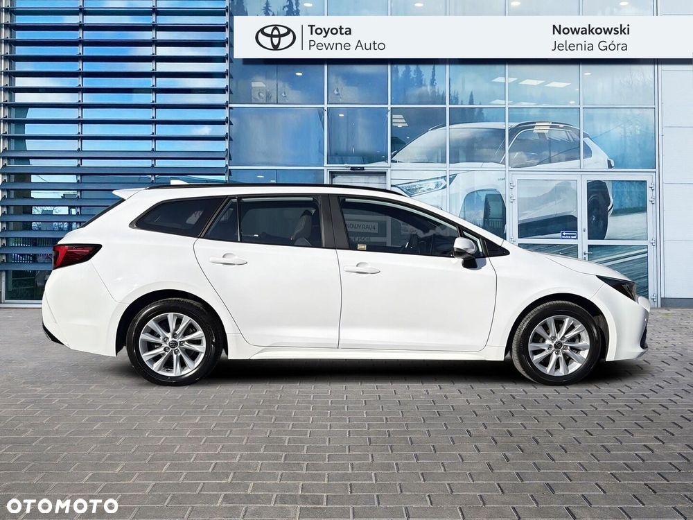 Toyota Corolla 2.0 Hybrid Comfort - 3