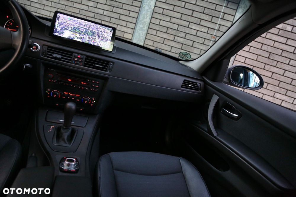 BMW Seria 3 - 23