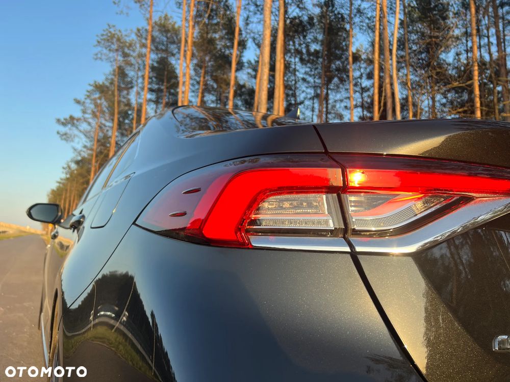 Toyota Corolla 1.8 Hybrid Comfort - 31