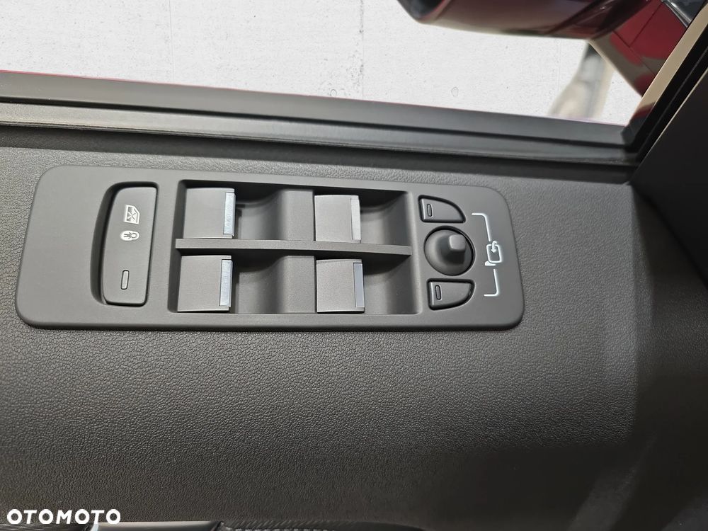 Land Rover Discovery Sport - 20