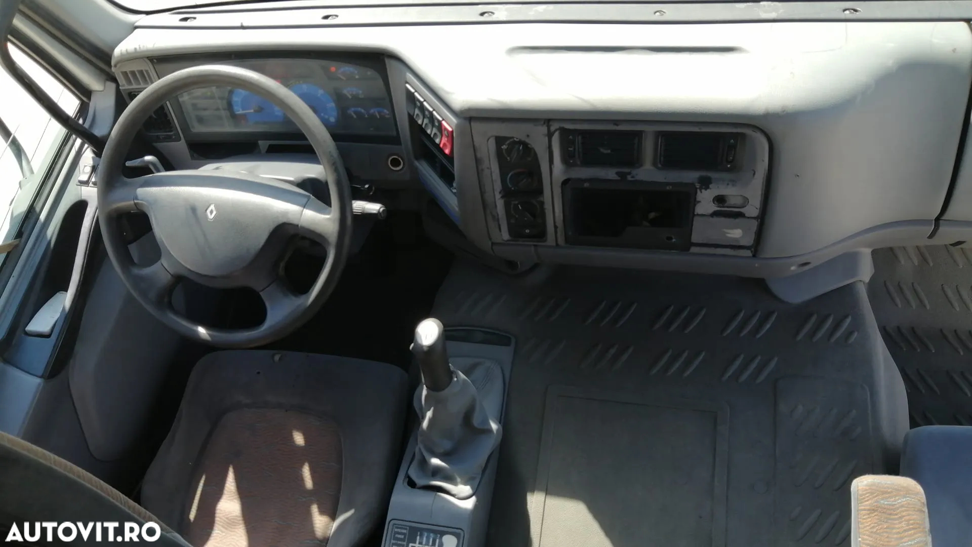 Renault Premium 420 DCI Standard Tractor, Manual ZF - 19