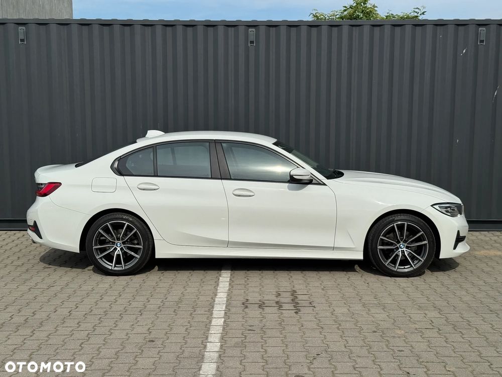 BMW Seria 3 320d xDrive - 5