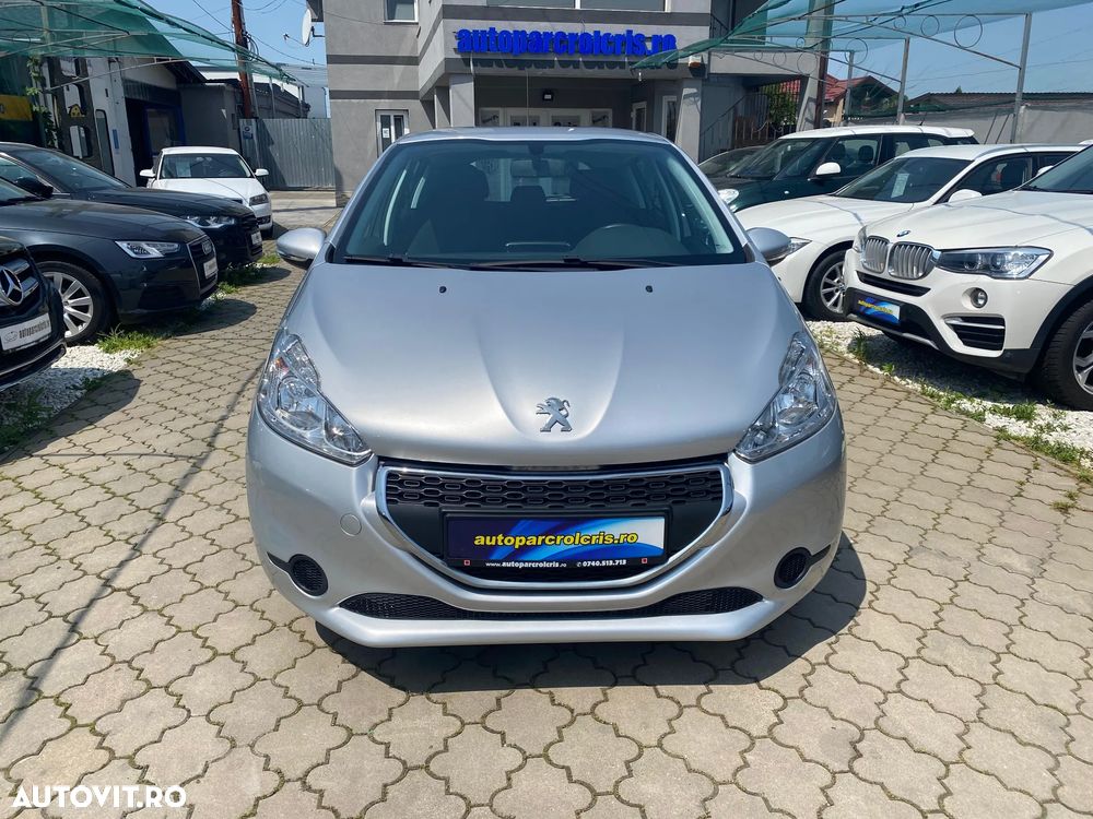 Peugeot 208 - 3