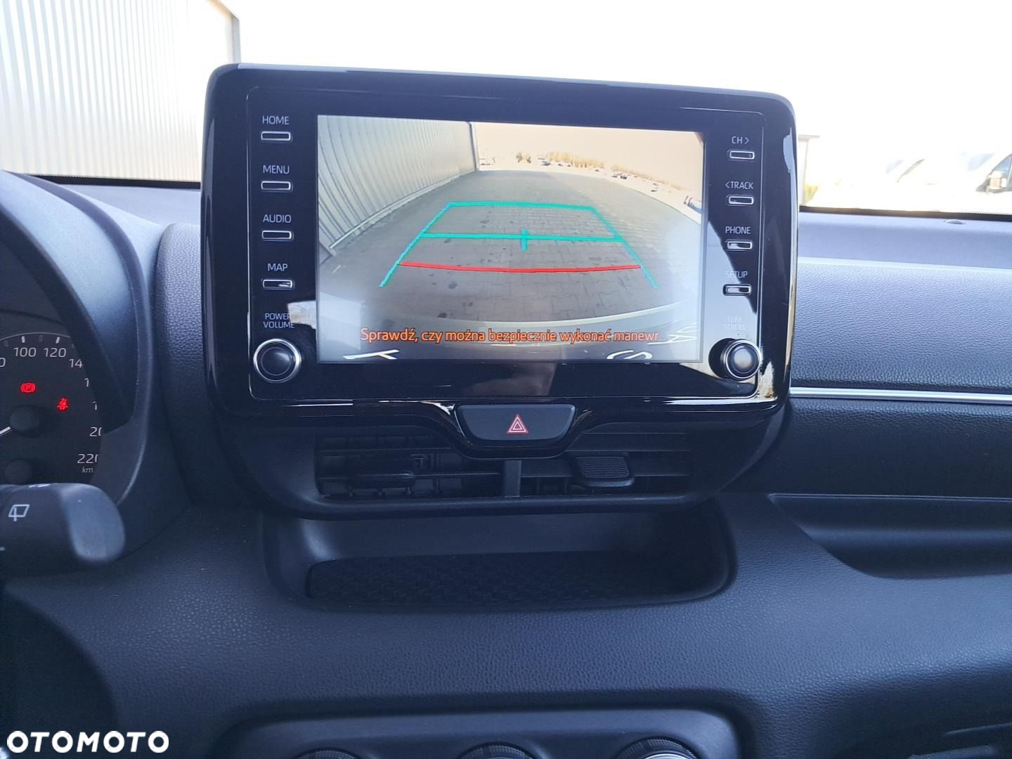 Toyota Yaris - 12