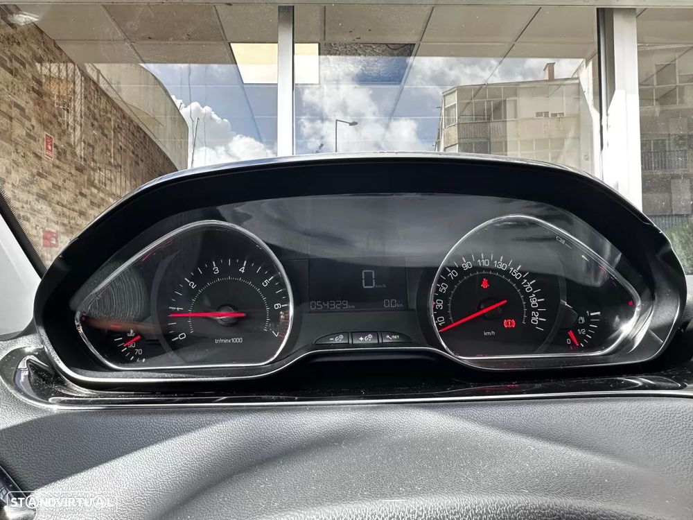 Peugeot 208 1.2 PureTech Active - 20