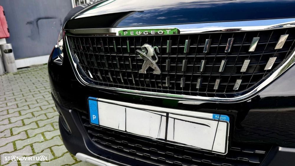 Peugeot 2008 1.2 PureTech Allure EAT6 - 15