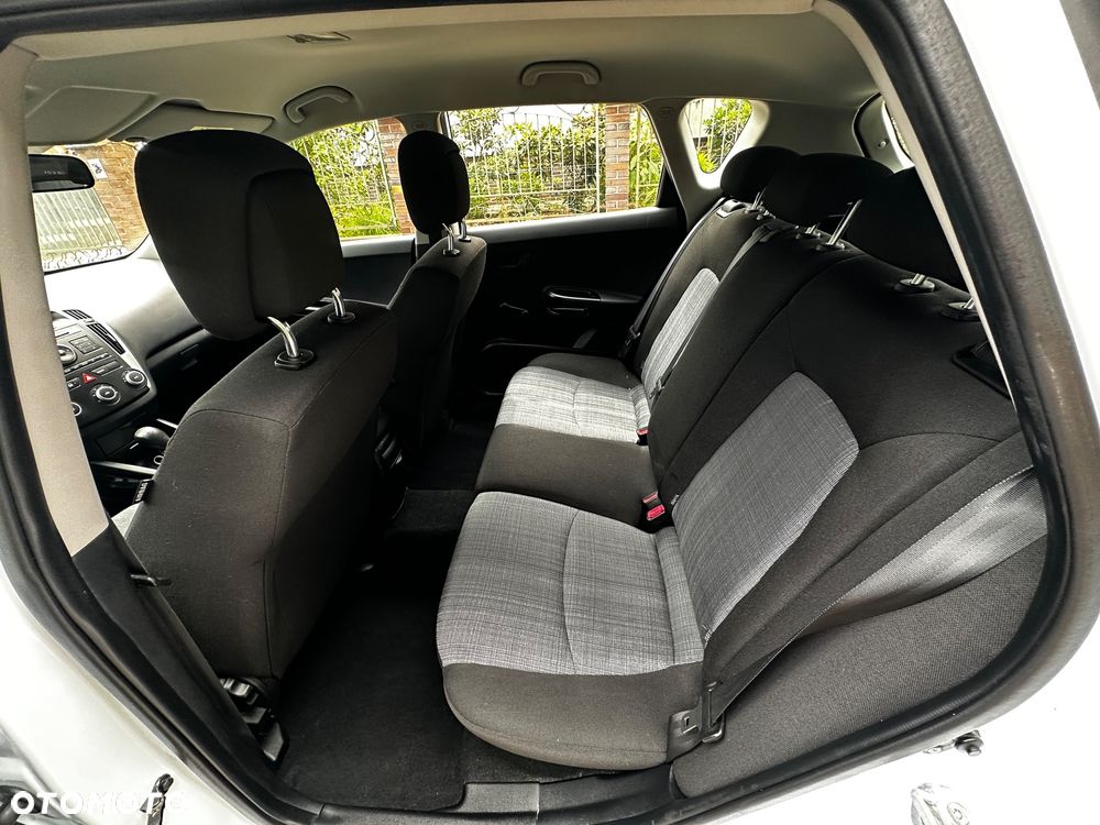 Kia Ceed 1.4 CVVT Attract - 8