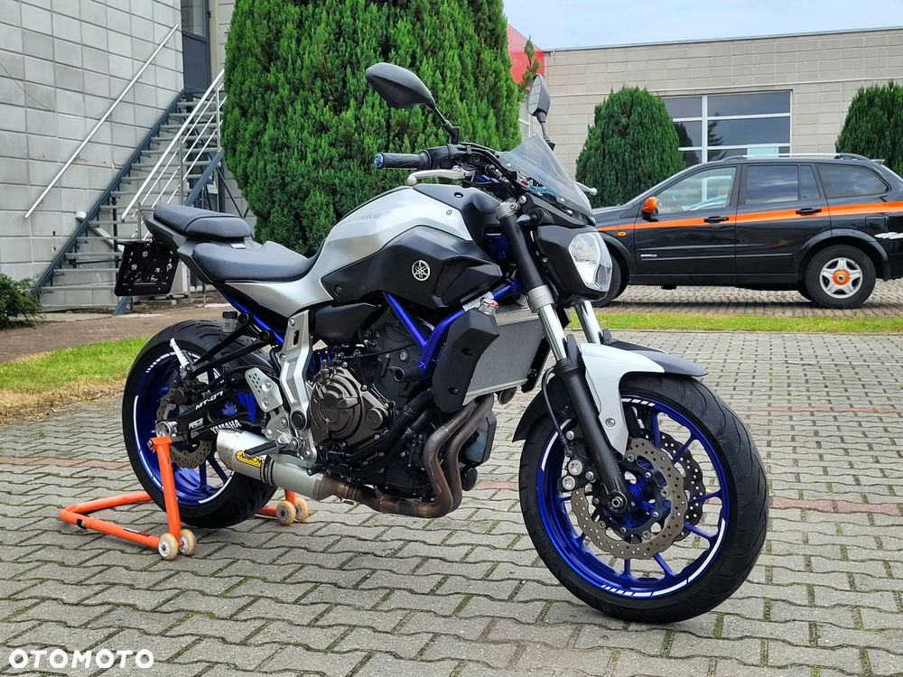Yamaha MT - 4