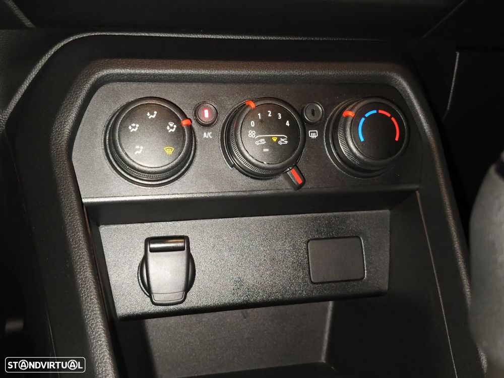 Dacia Sandero 1.0 ECO-G Essential Bi-Fuel - 26