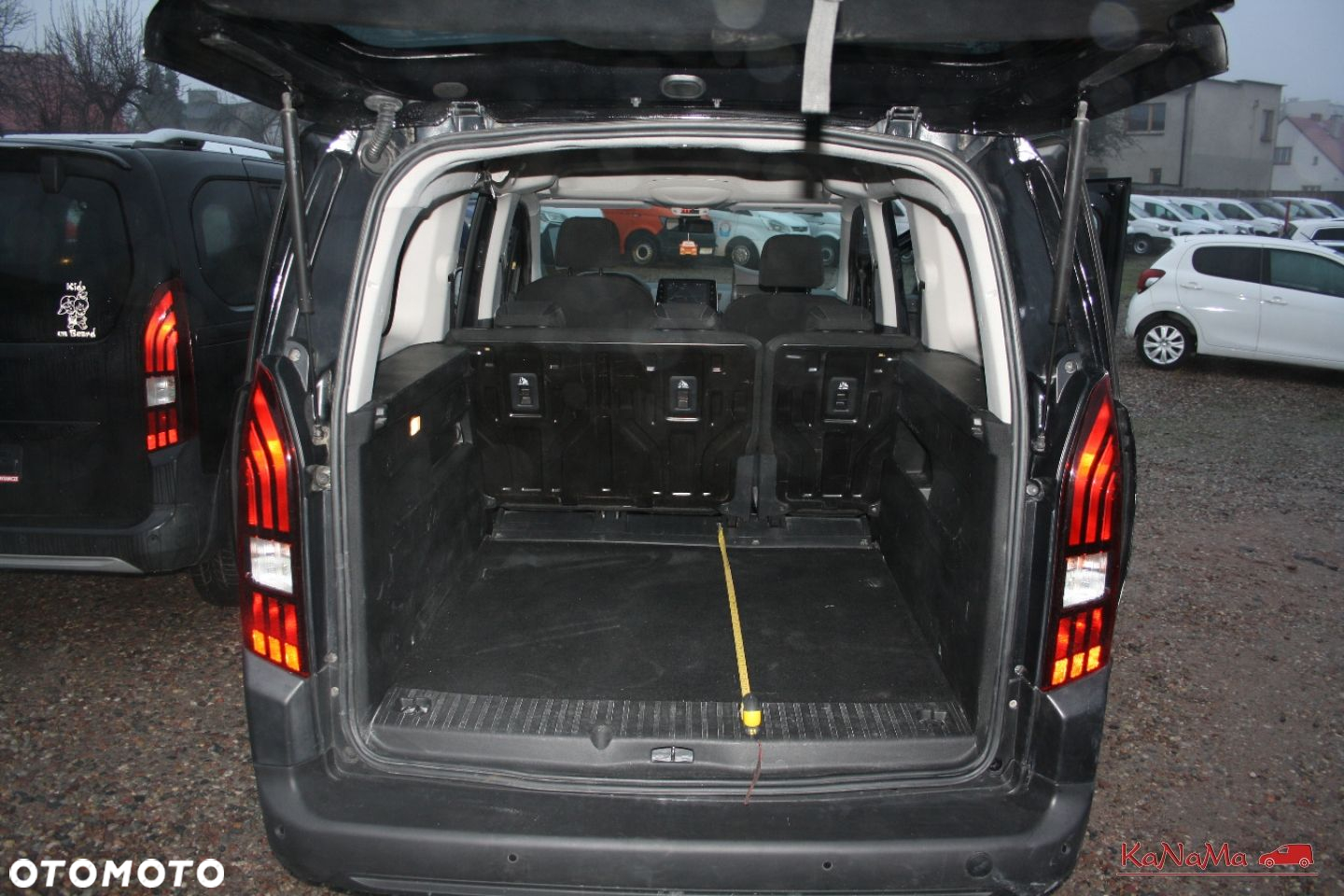 Peugeot Rifter - 12