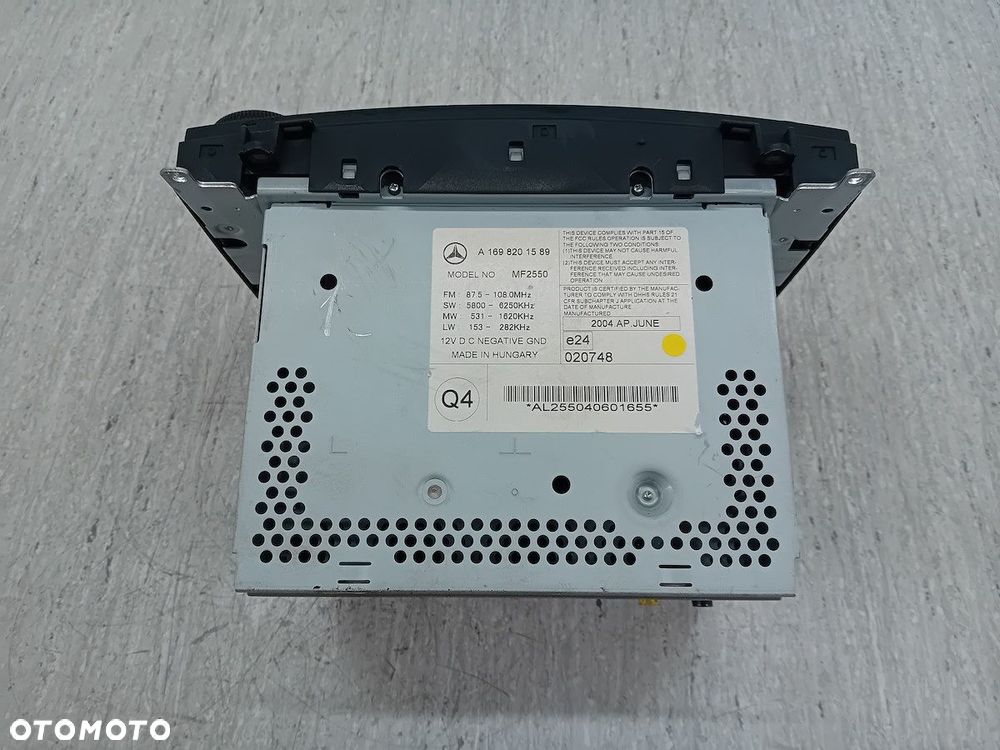 RADIO CD MERCEDES-BENZ KLASA A W169 A1698201589 - 2