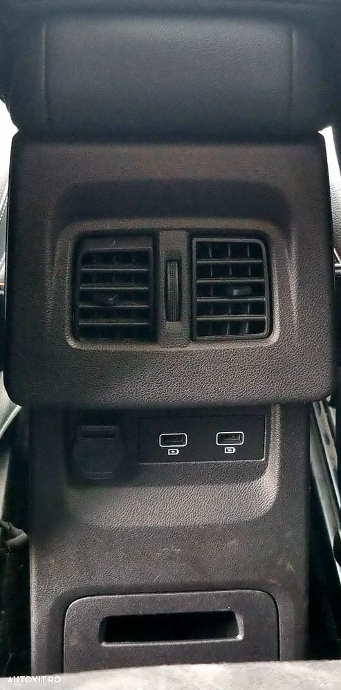 Mercedes-Benz EQT - 23