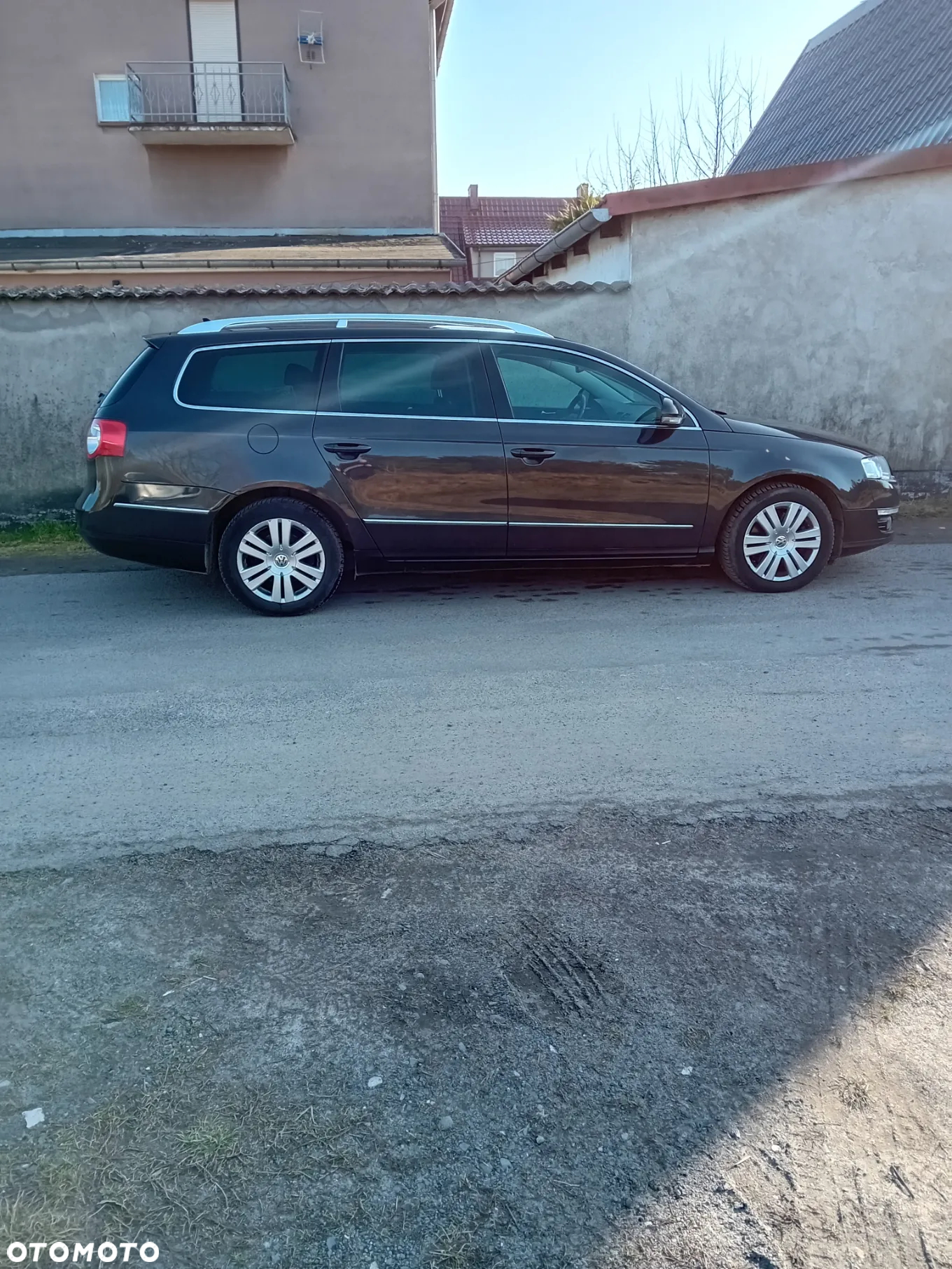 Volkswagen Passat - 12