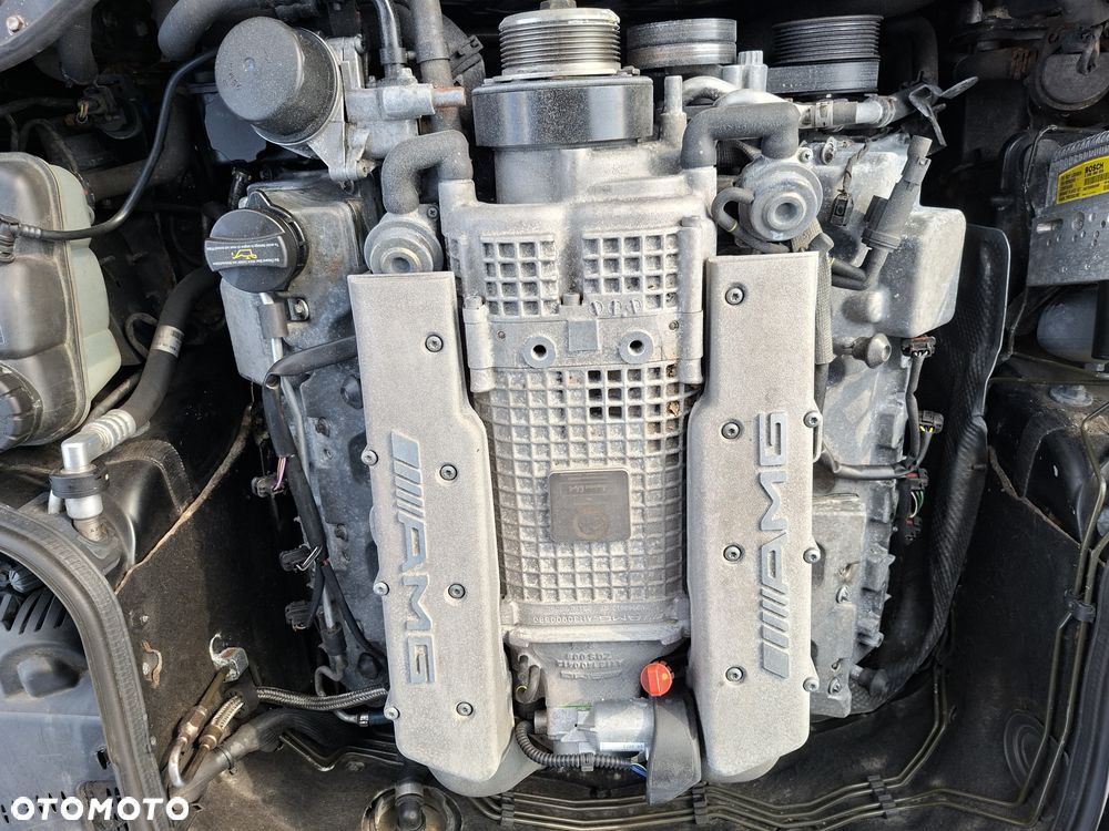 Mercedes-Benz Klasa E 55 AMG Automatik - 36