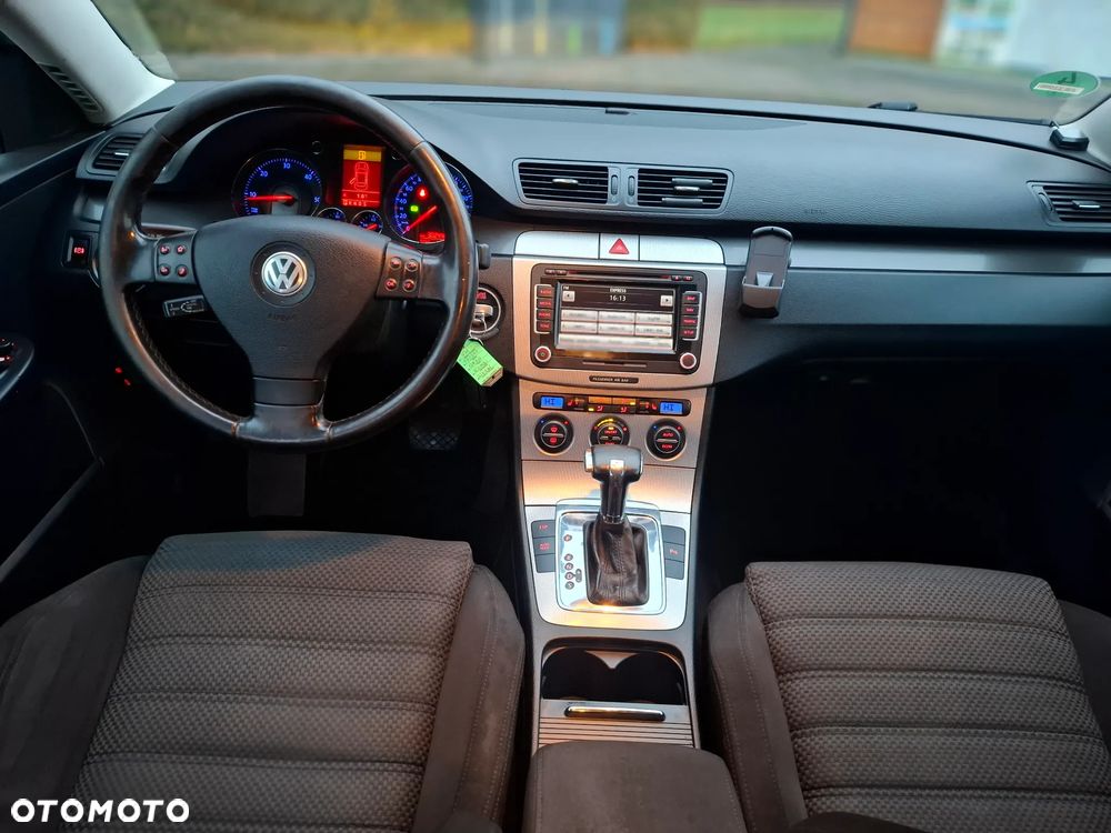 Volkswagen Passat 2.0 TDI DSG Individual Chrom dunkel - 9