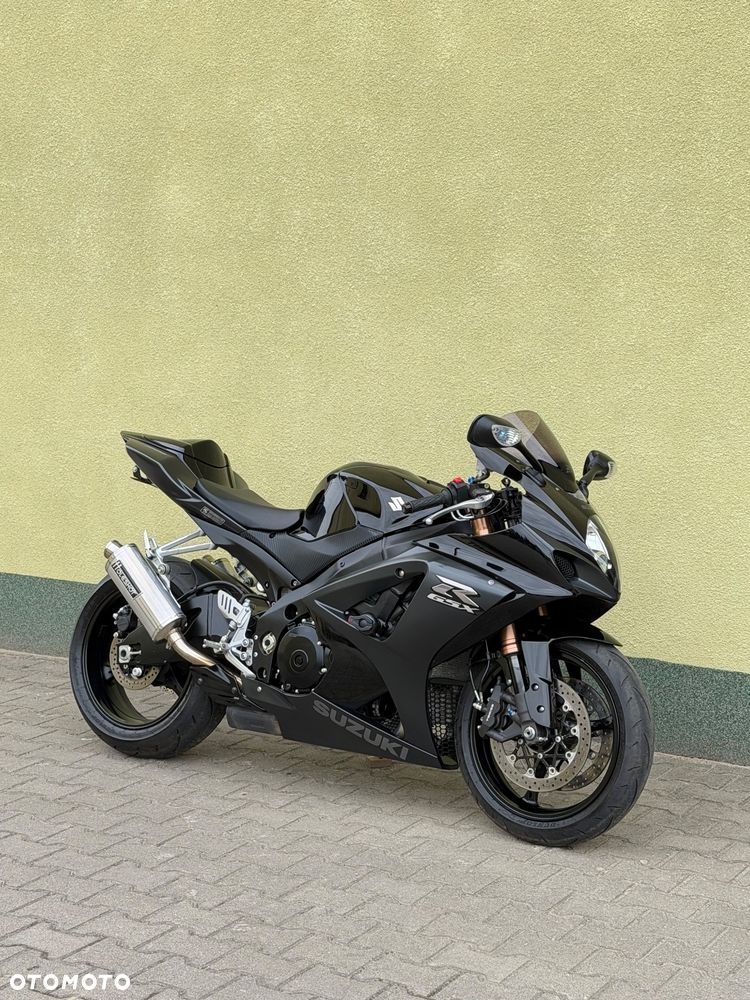 Suzuki GSX-R - 1