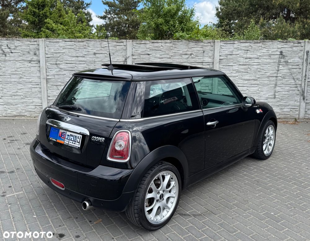 MINI Cooper 50 Mayfair - 4