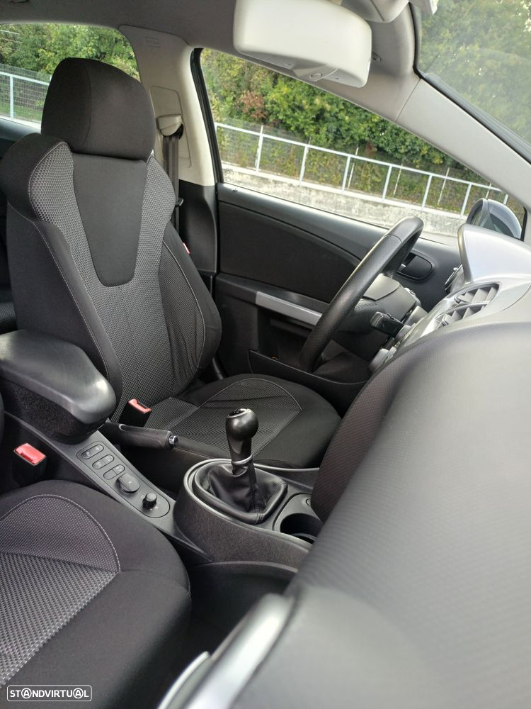 SEAT Leon 1.6 TDI Sport - 15
